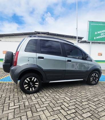 FIAT IDEA 1.8 MPI ADVENTURE 8V FLEX 4P MANUAL FIAT IDEA 1.8 MPI ADVENTURE 8V FLEX 4P MANUAL